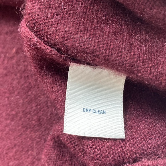 Club Room Fine Cashmere Knit V Neck Pullover Sweater Vest (Burgundy) - Picture 14 of 16